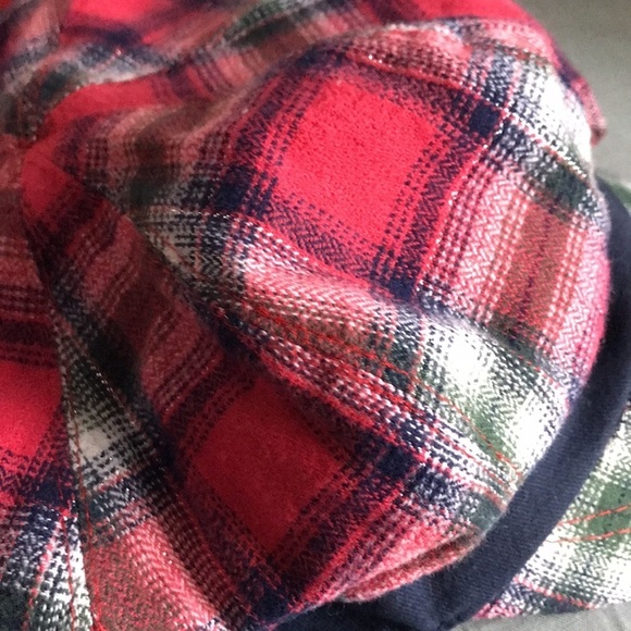 Justice plaid girls hat, Navy blue with reddish, green, silver, rosette in front - Picture 4 of 4